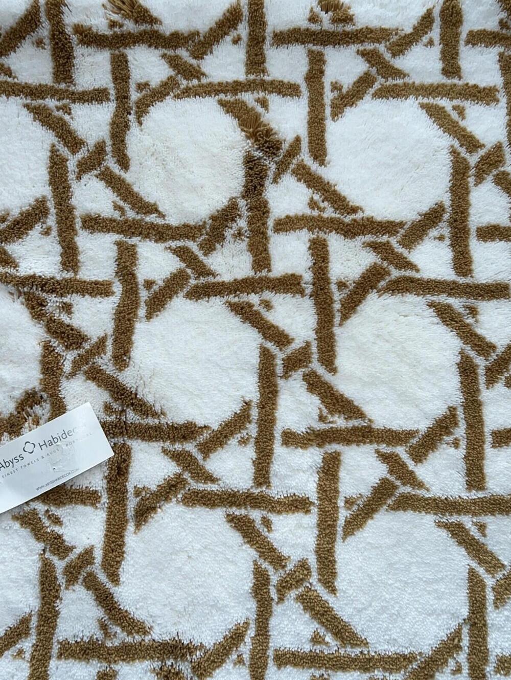 Abyss Carousel Bath Rug, NWT - Picture 2 of 9